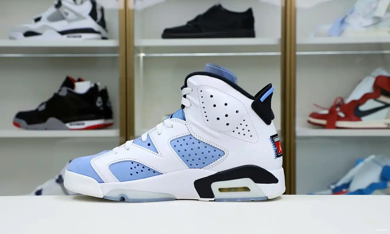 HOME' RETRO AIR JORDAN 6 'UNC 0405